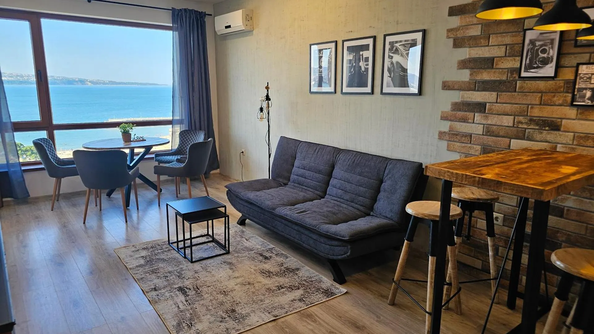 Sea View 1Br Across The Beach Βάρνα 0*,  Βουλγαρία