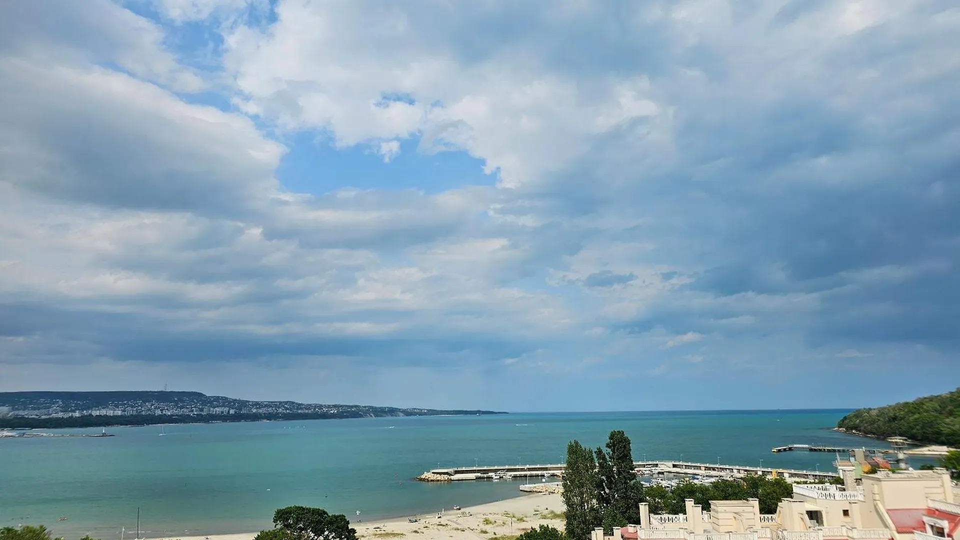 Sea View 1Br Across The Beach Βάρνα Διαμέρισμα