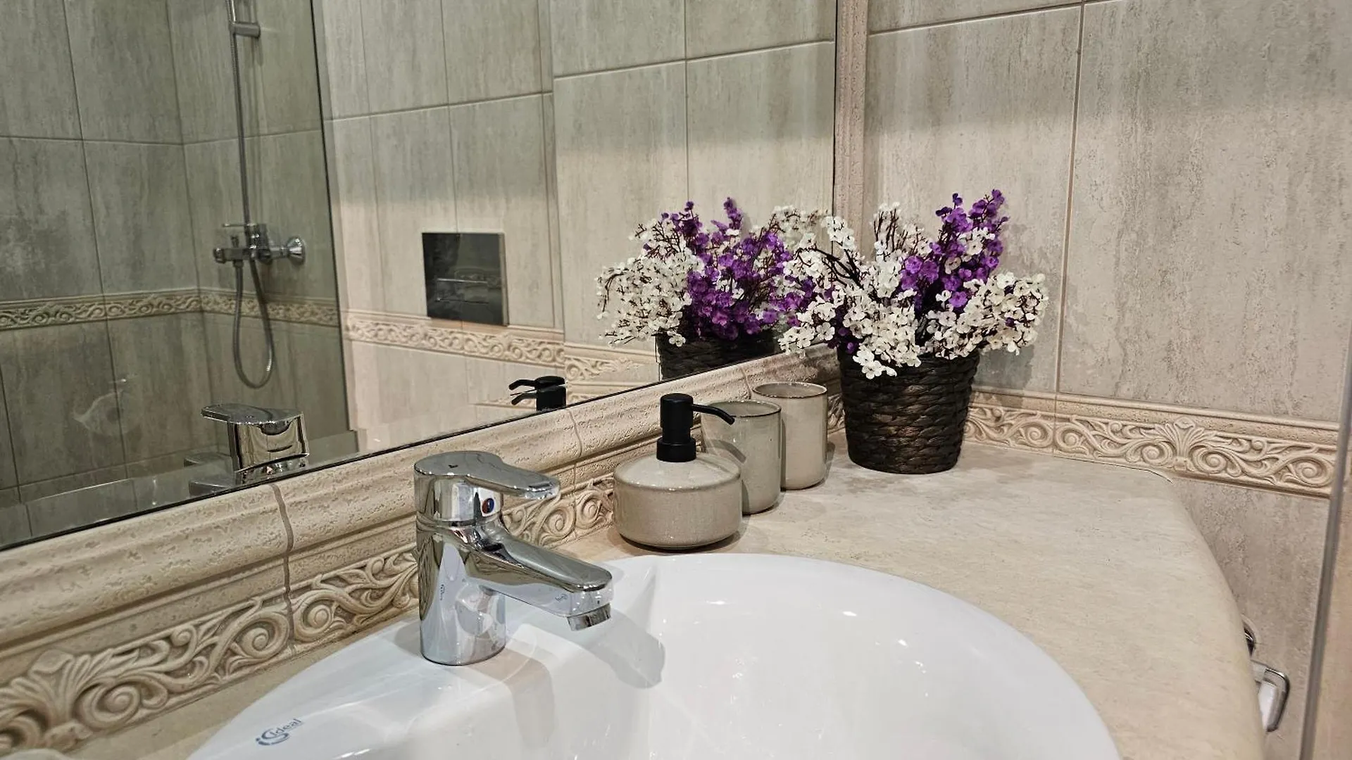 Sea View 1Br Across The Beach Βάρνα